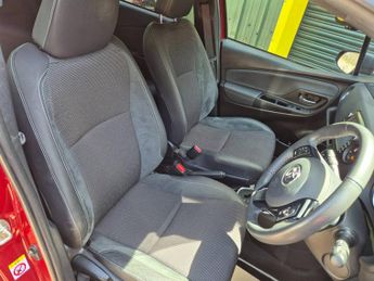Toyota Yaris 1.5 Hybrid Excel 5dr CVT