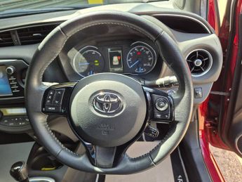 Toyota Yaris 1.5 Hybrid Excel 5dr CVT