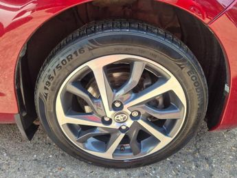 Toyota Yaris 1.5 Hybrid Excel 5dr CVT
