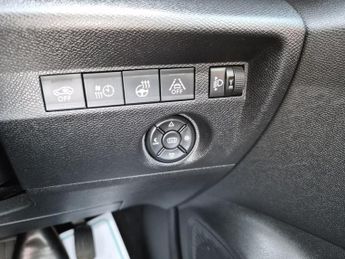 Citroen e-C4 50kWh Shine Plus Auto 5dr (7.4kW Charger)