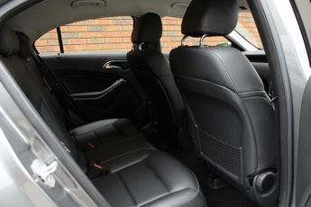 Mercedes-Benz A Class 1.5 A180d Sport (Executive) 7G-DCT Euro 6 (s/s) 5dr