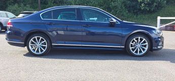 Volkswagen Passat 2.0 TDI R-Line 4dr DSG [Panoramic Roof]