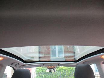Nissan Qashqai 1.6 N-Tec 5dr SH Satnav Bluetooth Panoramic Roof