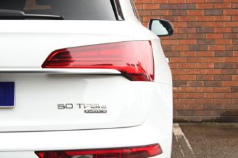 Audi Q5 2.0 TFSIe 50 S line S Tronic quattro Euro 6 (s/s) 5dr 17.9kWh