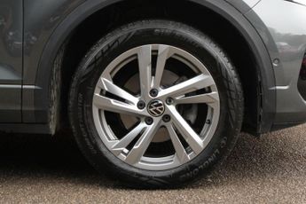 Volkswagen T-Roc 1.5 TSI R-Line DSG Euro 6 (s/s) 5dr