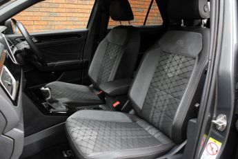 Volkswagen T-Roc 1.5 TSI R-Line DSG Euro 6 (s/s) 5dr