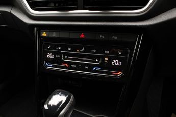 Volkswagen T-Roc 1.5 TSI R-Line DSG Euro 6 (s/s) 5dr