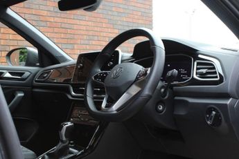 Volkswagen T-Roc 1.5 TSI R-Line DSG Euro 6 (s/s) 5dr