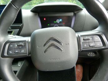 Citroen e-C4 50kWh Shine Plus Auto 5dr (7.4kW Charger)