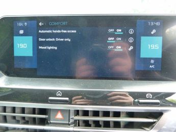 Citroen e-C4 50kWh Shine Plus Auto 5dr (7.4kW Charger)