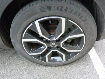 Citroen e-C4 50kWh Shine Plus Auto 5dr (7.4kW Charger)