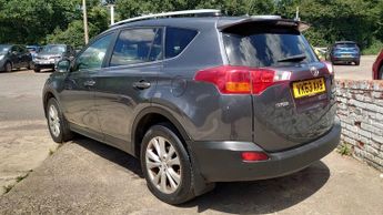 Toyota Rav-4 2.2 D-CAT Invincible 5dr Auto