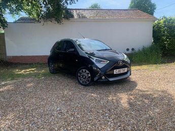 Toyota AYGO 1.0 VVT-i X-Clusiv 5dr x-shift