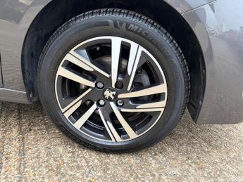 Peugeot 208 1.2 PureTech Active Premium + EAT Euro 6 (s/s) 5dr