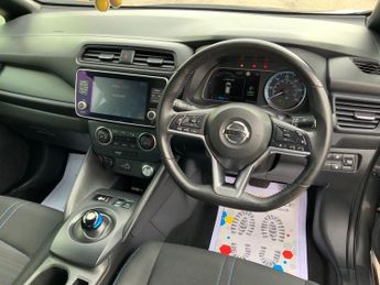 Nissan Leaf 110kW Acenta 40kWh 5dr Auto [6.6kw Charger]