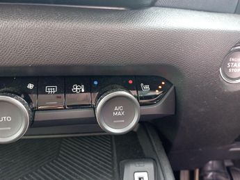 Citroen e-C4 Extended Range 54kWh MAX Auto 5dr (11kW Charger)