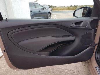 Vauxhall Adam 1.2i Glam 3dr
