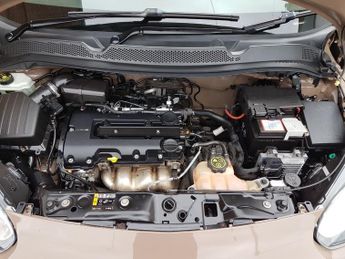 Vauxhall Adam 1.2i Glam 3dr