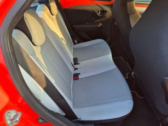 Toyota Aygo 1.0 VVT-i X-Cite 5dr x-shift
