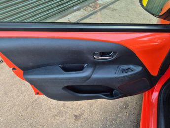 Toyota Aygo 1.0 VVT-i X-Cite 5dr x-shift