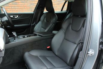 Volvo V60 Cross Country 2.0 D4 Plus Auto AWD Euro 6 (s/s) 5dr