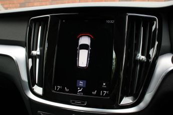 Volvo V60 Cross Country 2.0 D4 Plus Auto AWD Euro 6 (s/s) 5dr