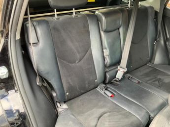Toyota Rav4 .