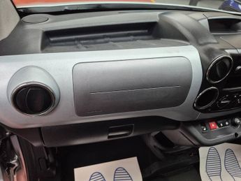 Citroen Berlingo WHEELCHAIR ACCESSIBLE 1.6 e-HDi 90 Airdream XTR