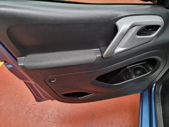 Citroen Berlingo WHEELCHAIR ACCESSIBLE 1.6 BlueHDi 100 Feel 5dr ETG6