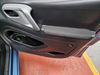 Citroen Berlingo WHEELCHAIR ACCESSIBLE 1.6 BlueHDi 100 Feel 5dr ETG6