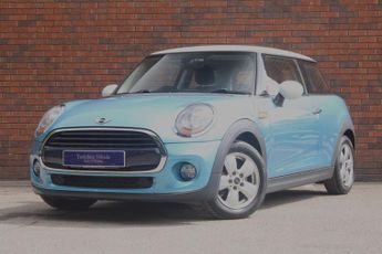 Mini Hatchback 1.5 Cooper 3dr Auto