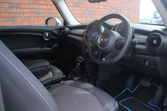Mini Hatchback 1.5 Cooper 3dr Auto