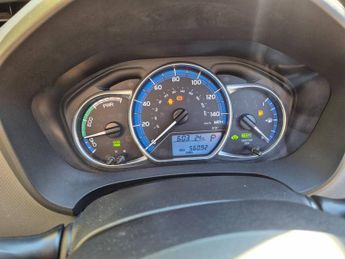 Toyota Yaris 1.5 Hybrid Sport 5dr CVT