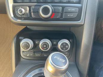 Audi R8 4.2 FSI Quattro 2dr R Tronic