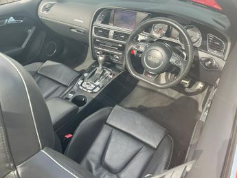 Audi RS5 4.2 FSI Quattro 2dr S Tronic