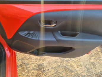 Toyota Aygo 1.0 VVT-i X-Cite 5dr x-shift