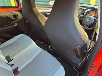 Toyota Aygo 1.0 VVT-i X-Cite 5dr x-shift