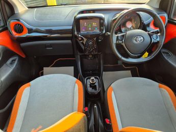 Toyota Aygo 1.0 VVT-i X-Cite 5dr x-shift