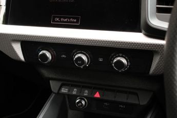 Audi A1 2.0 TFSI 40 S line Competition Sportback S Tronic Euro 6 (s/s) 5