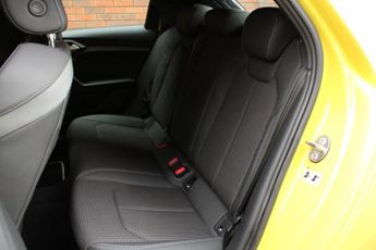 Audi A1 2.0 TFSI 40 S line Competition Sportback S Tronic Euro 6 (s/s) 5