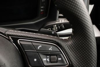 Audi A1 2.0 TFSI 40 S line Competition Sportback S Tronic Euro 6 (s/s) 5