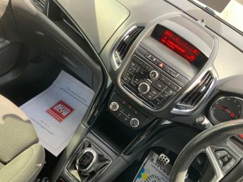 Vauxhall Zafira 1.4T SRi 5dr