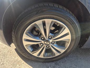 Kia Venga 1.6 3 5dr Auto [6]