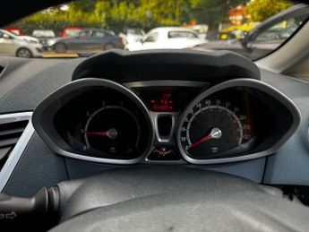 Ford Fiesta 1.4 Zetec 5dr