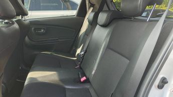 Toyota Yaris 1.5 Hybrid Excel 5dr CVT