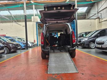 Citroen Berlingo WHEELCHAIR ACCESSIBLE 1.5 BlueHDi 130 Feel M