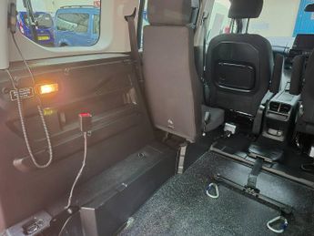 Peugeot Rifter WHEELCHAIR ACCESSIBLE 1.2 PureTech 130 Allure Premium