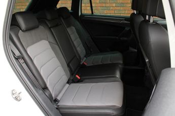 Volkswagen Tiguan 2.0 TSI R-Line DSG 4Motion Euro 6 (s/s) 5dr
