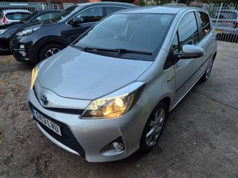 Toyota Yaris 1.5 VVT-i Hybrid T Spirit 5dr CVT