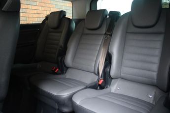 Ford Tourneo Custom 2.0 EcoBlue 130ps L/R 9 Seater Titanium Auto